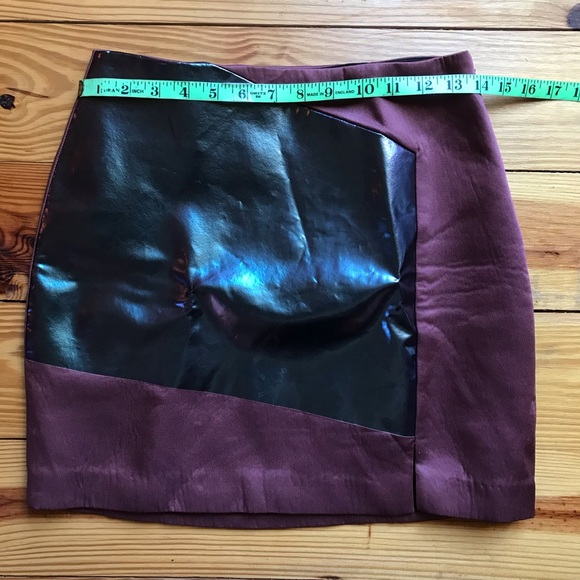 Kate Spade Saturday Holographic Mini Skirt, EUC, 2 - Picture 2 of 12